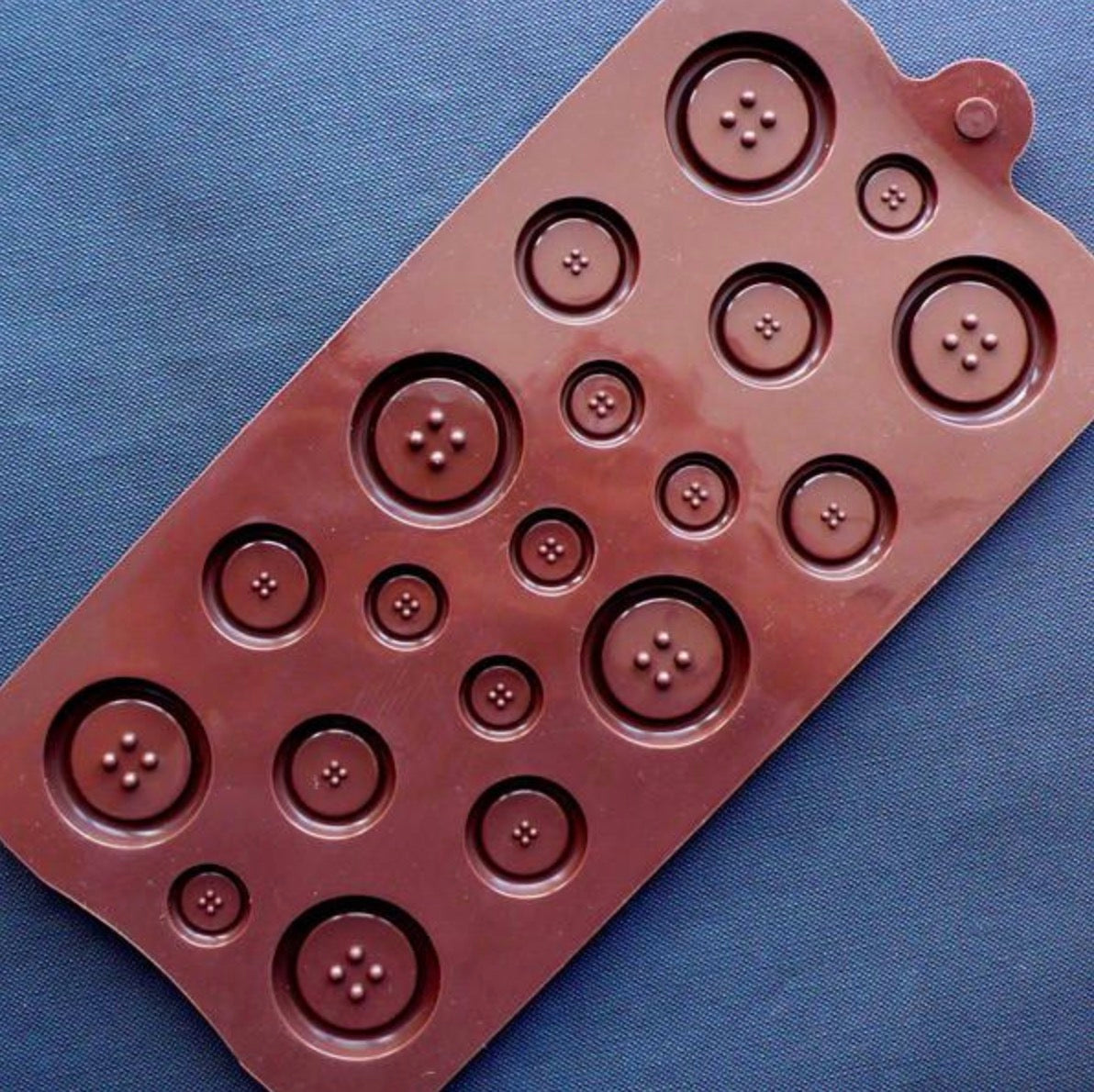 Donde comprar molde silicona de diseños de botones en Chile